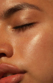 Kumkumadi Tailum : Smoothening & Illuminating Skin Oil